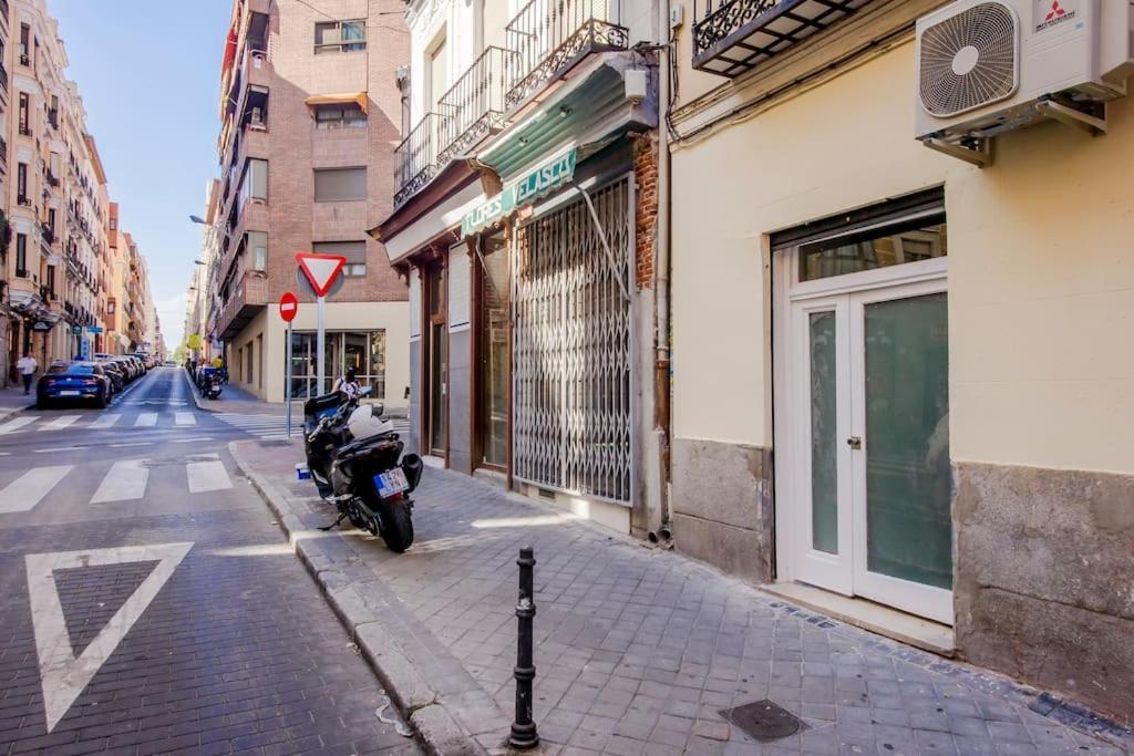Cool Deluxe Interior Design A 2 Min De Gran Via Apartamento Madrid